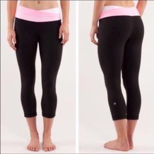 Lululemon Astro Wunder Under crop pants. Sizes 6.